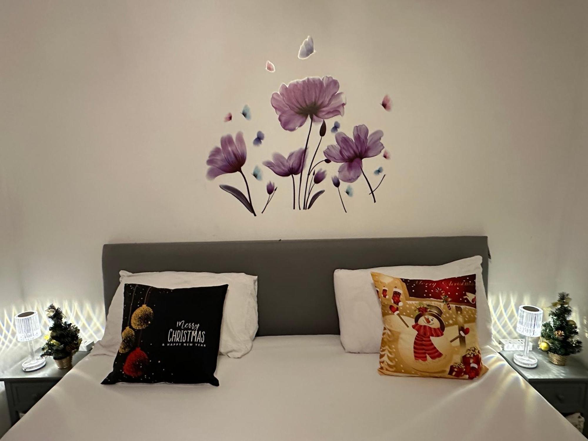 London 2 Bed 2 Bath Apartment Holiday Home - Free Parking - 3Min Walk To The Train Station - 19Min To London Liverpool Street 5Min To Victoria Line 1Gb Broadband Super Fast Internet Ground Floor 100S Of Shops Restaurants Bakeries 24-Hour Asda Superst Exterior photo